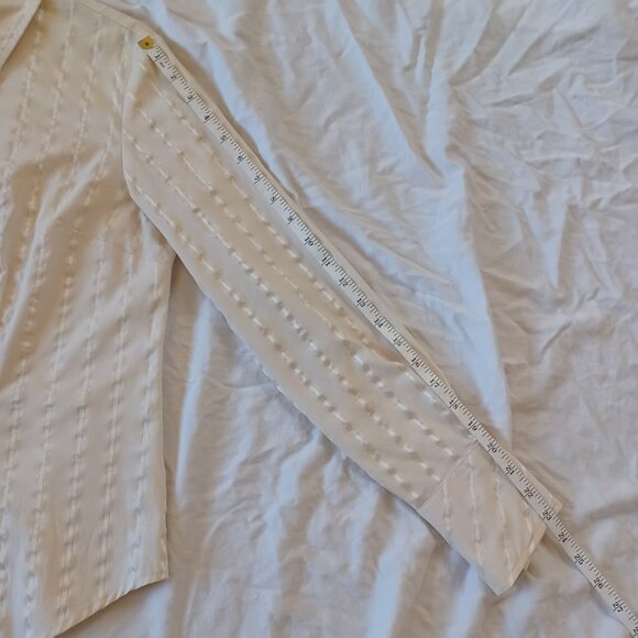 Apt 9 Stretch Button Down Long Sleeve Shirt Cream & Gold Pinstripe Womens Medium - Picture 11 of 13
